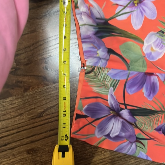 Alice and Olivia Athena Floral Wide-Leg Pants - Picture 13 of 14